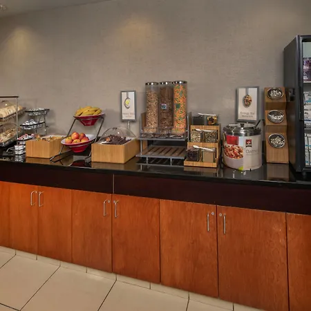 Fairfield Inn And Suites By Marriott Harrisonburg-3