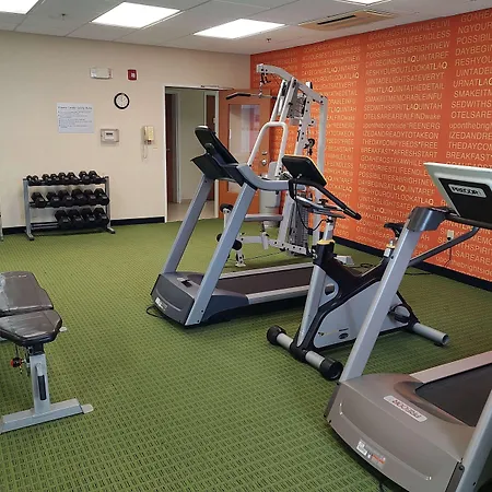 Spark By Hilton Plainfield Indianapolis Airport-3