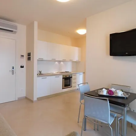 Hotel & Residence Exclusive-2