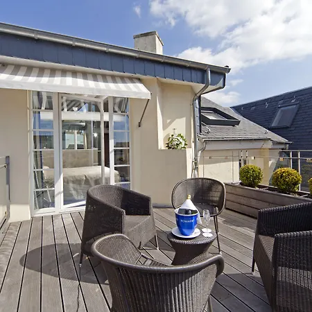 Hotel Le Place D'Armes - Relais & Chateaux-2