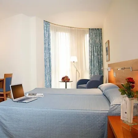 Hotel Mieres del Camino-3