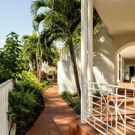 Tradewinds Apartment Hotel Miami Beach-2