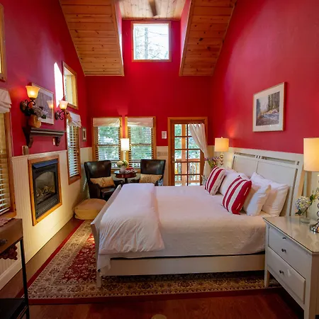 Elliott House Boutique Inn-3
