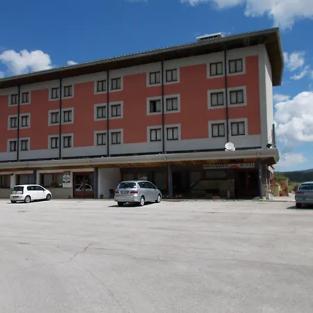 Hotel Holidays-2