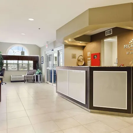 Microtel Inn & Suites By Wyndham Williston-2