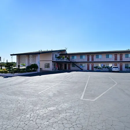 Rodeway Inn Near University-Gateway To Yosemite-3