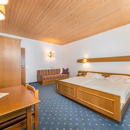 Hotel Pontives-3