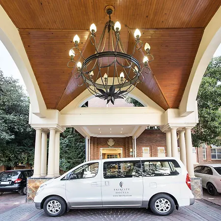 Premier Hotel Quatermain-2