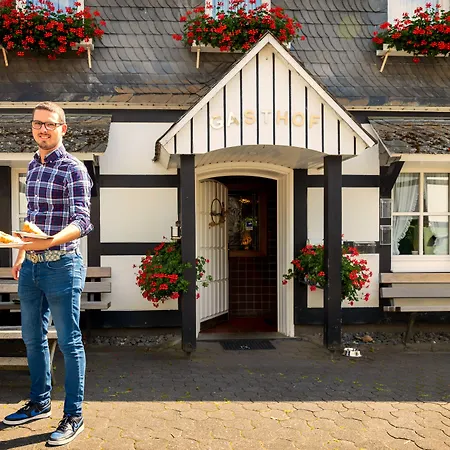 Hotel&Gasthof Hubertushöhe - Ihr Hotel für Urlaub mit Hund-2