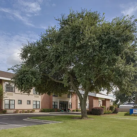Federal City Inn & Suites-3