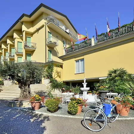 Hotel Villa Tiziana-3