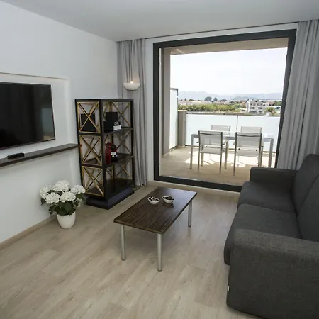 Aparthotel Playa Oliva-3