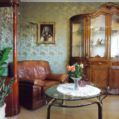 Weena House-2