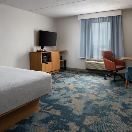 Hampton Inn Neptune-2