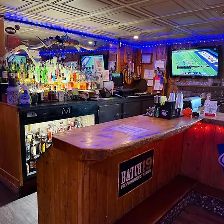 Frontier Lodge-2