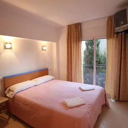 Royal Inn Aparthotel-3