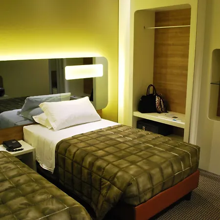Idea Hotel Plus Savona-3