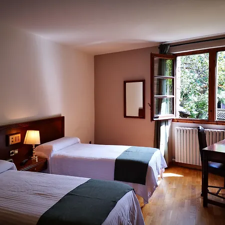 Hotel Santa Barbara De La Vall D'Ordino-2