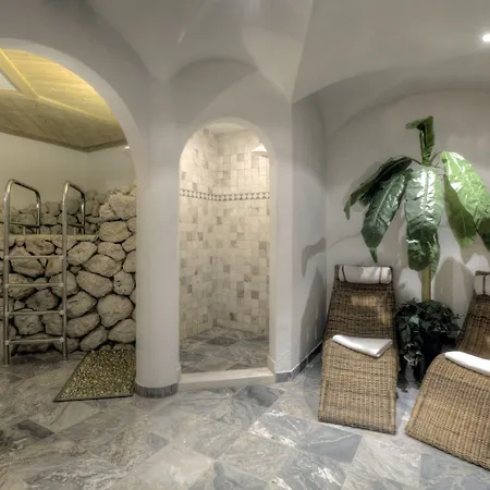 Hotel Ciasa Ai Pini-3
