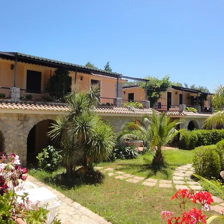 Residence e B&B Villamirella-2