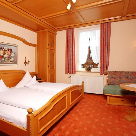 Hotel Edelweiß Garni-3