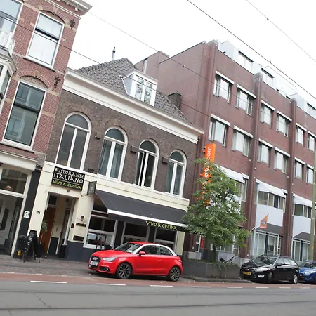 Easyhotel The Hague City Centre-3