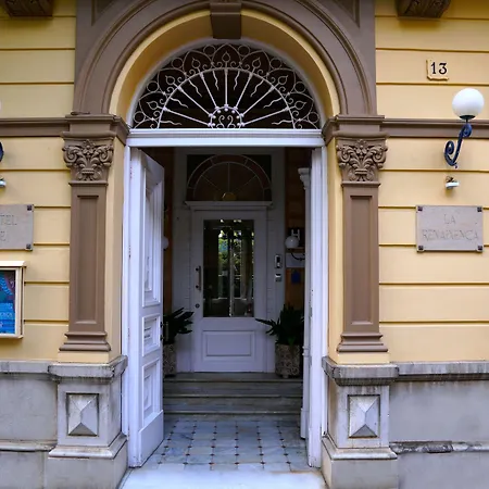 Hotel Medium Renaixença-2