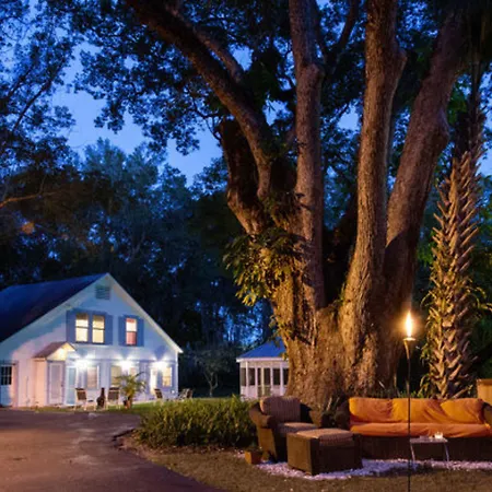 Farnsworth House Bed And Breakfast-2