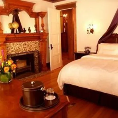 Patterson Inn-2