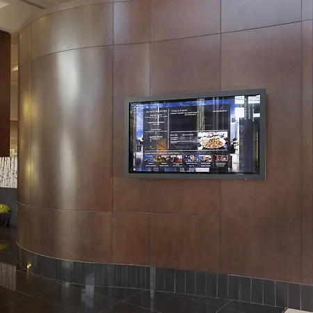 Courtyard Par Marriott Montreal Centre-Ville-3