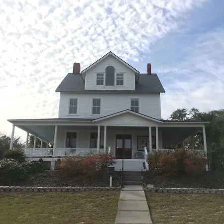 Surf Song Bed & Breakfast-3