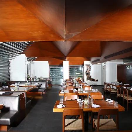 Bloom Hotel - Juhu-3