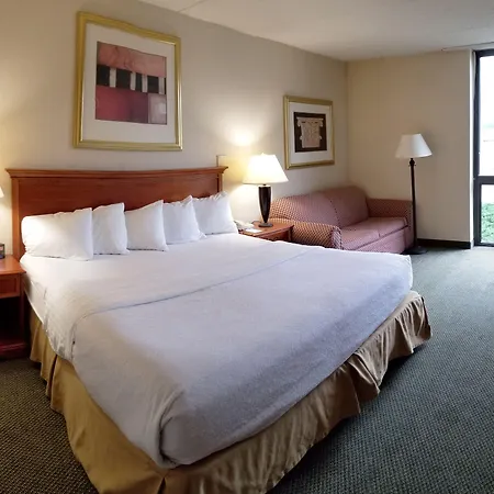 Ramada By Wyndham Alpena-2