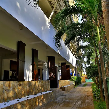 St.Lachlan Hotel & Suites-3