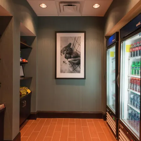 Hampton Inn & Suites Clarksville-2