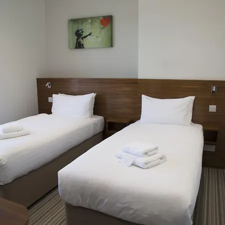 Chelsea Guest House-2