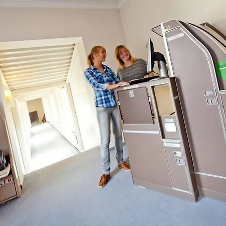 Hotel Cockpit-2