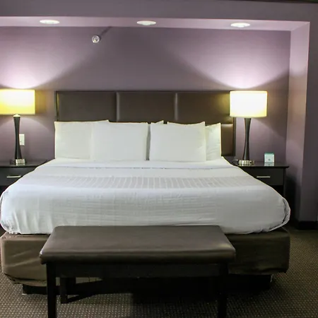 Parkwood Inn & Suites-3
