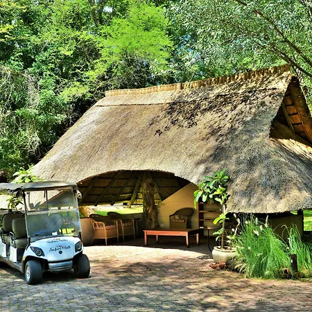 Victoria Falls Safari Suites-2
