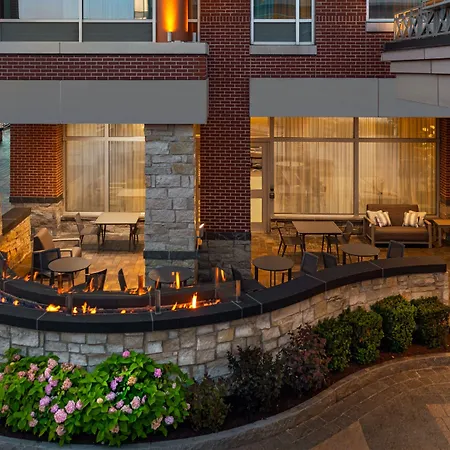 Courtyard By Marriott Buffalo Downtown/Canalside-2