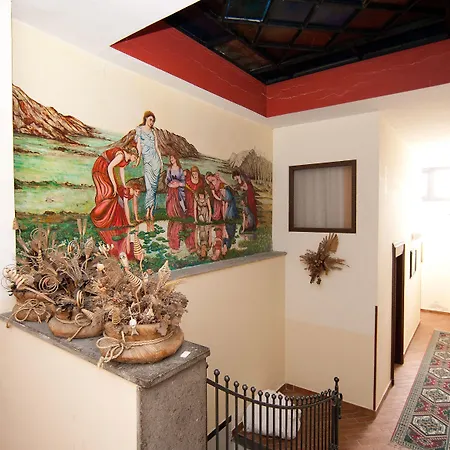 Pompeii Ruins B&B-3