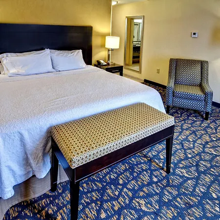 Hampton Inn Clarksdale, Ms-3