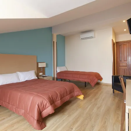 Hotel Mirador Puerta Del Sol-2