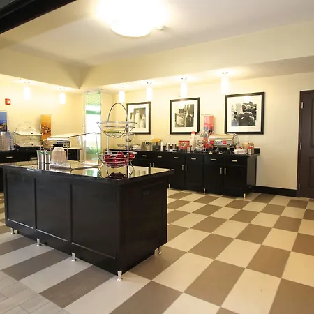 Hampton Inn And Suites Sandusky/Milan-2