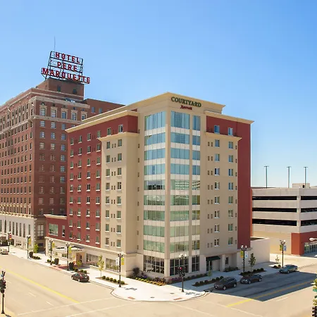 Courtyard Peoria Downtown-2