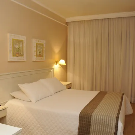 Hotel Shelton-3