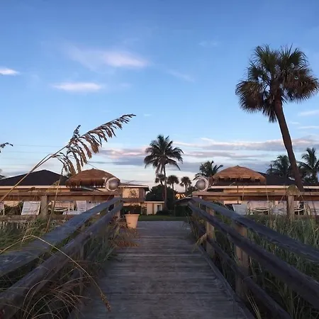 Surf Studio Beach Resort-3