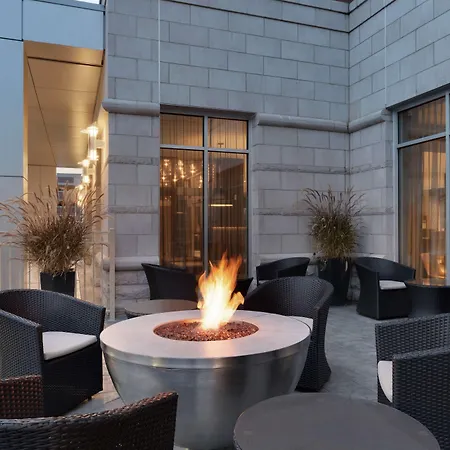 Hilton Garden Inn Rochester - University & Medical Center-2
