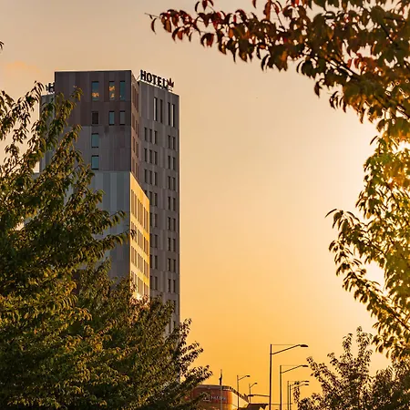 Best Western Malmo Arena Hotel-3