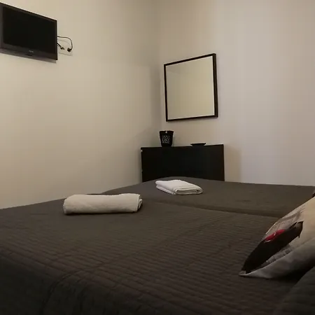 Lagos City Center Guest House & Hostel-2